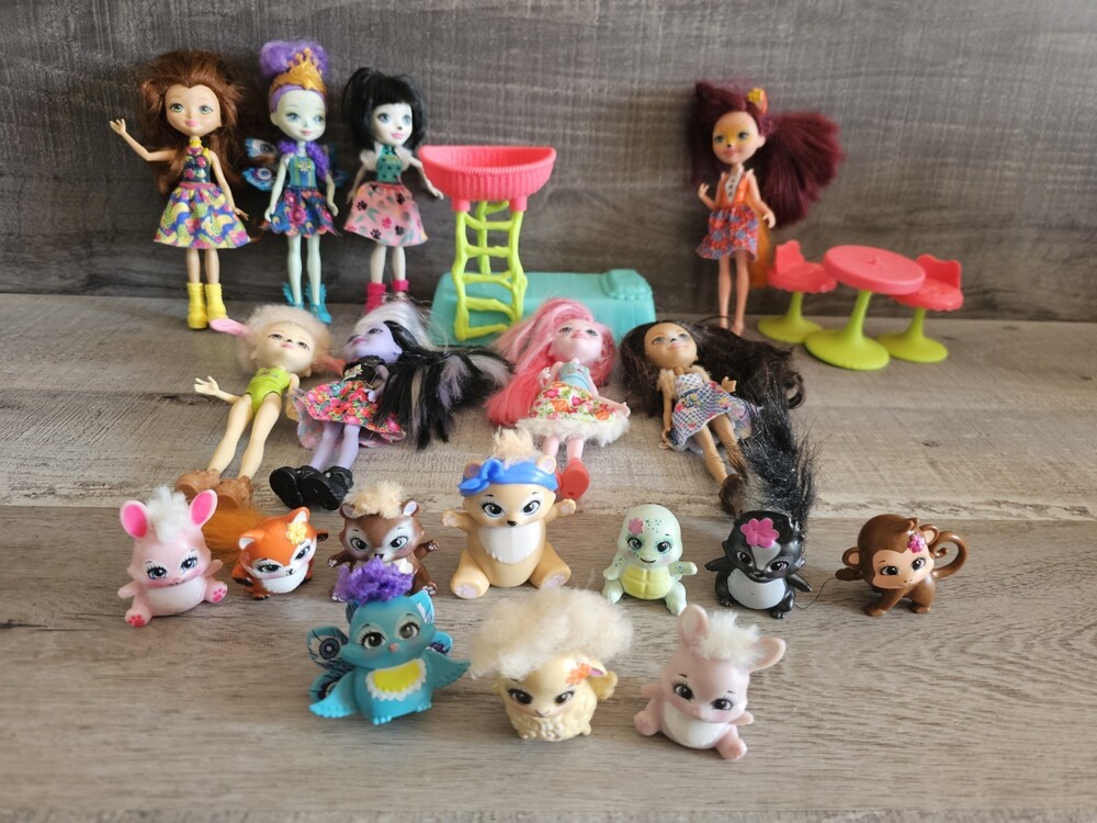 Mattel Enchantimals Lot Of 8 Dolls, 10 Animals + Accessories